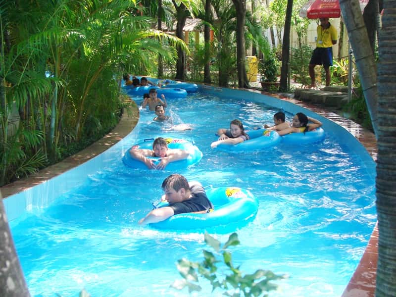 lazy river